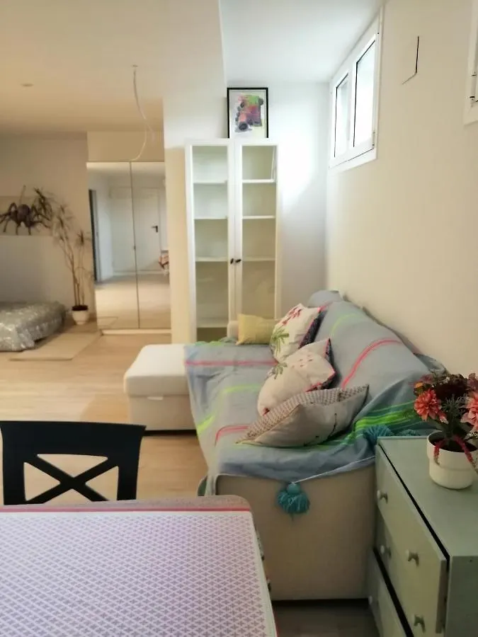 Kwatera prywatna Estudio Bano Cocina Entrada Independiente Lbi00469 Sopelana Hiszpania